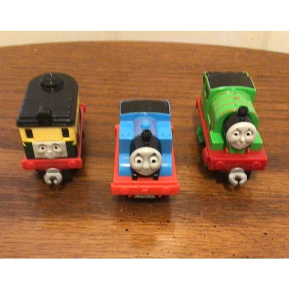 Lot 2 Thomas Friends Take N Play Die Cast Trains PHILIP PERCY + 1 Plastic THOMAS - Picture 1 of 8